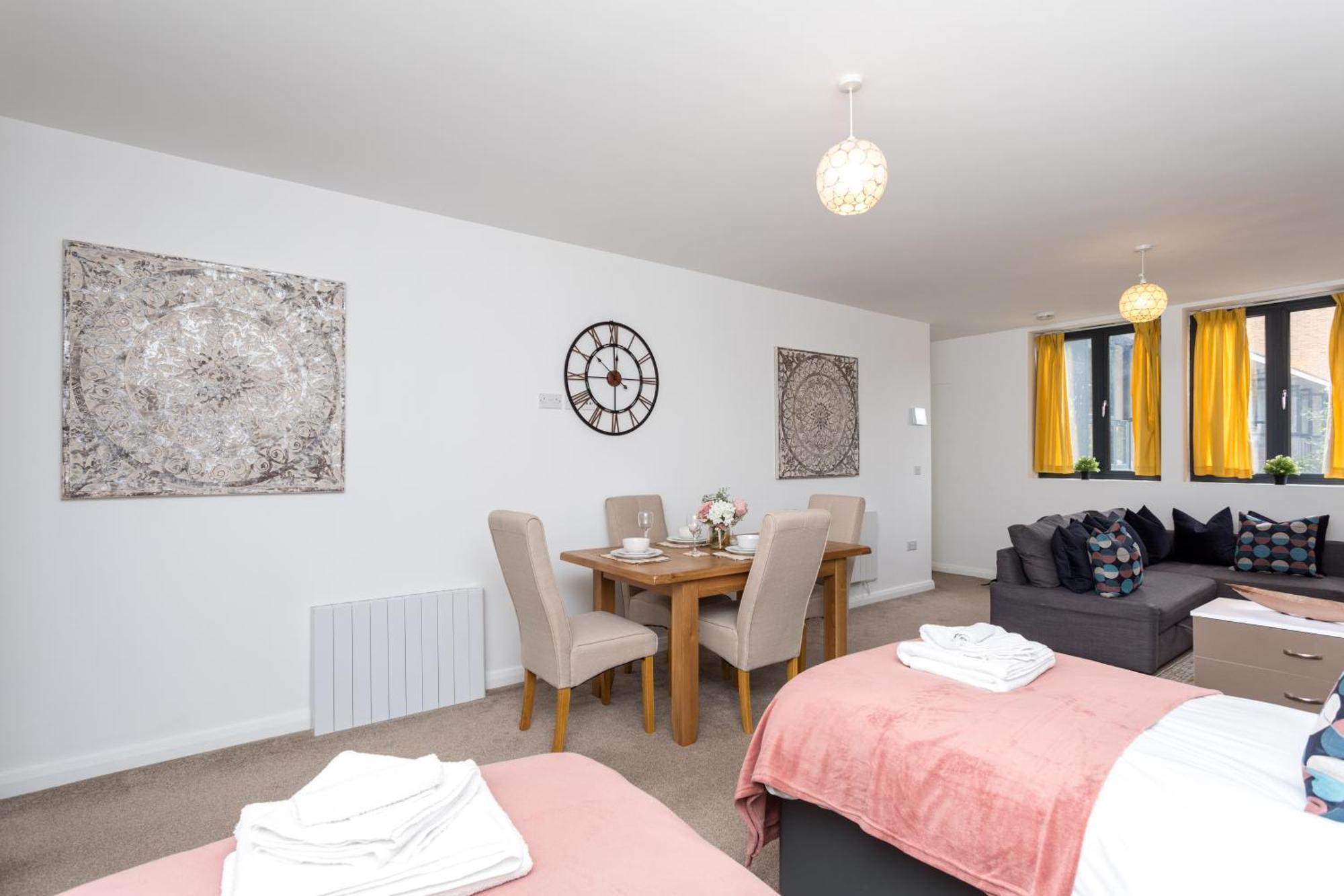 Flat 7- Spacious Studio Flat In The Heart Of Crawley Экстерьер фото